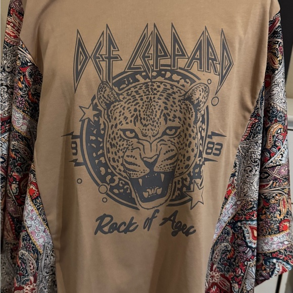 Bohemian Leopard Graphic Top with Paisley Kimono - Picture 4 of 4